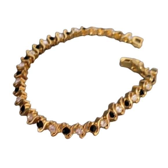 Beautiful Cubic Zirconia Diamonique Bracelet - Picture 11 of 11